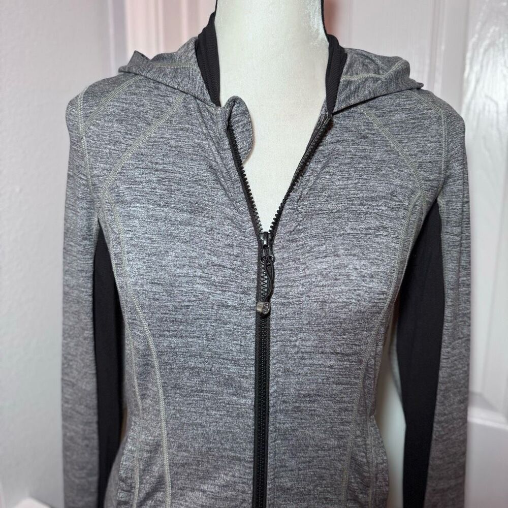 Lululemon Daily Practice Jacket - Picture 5 of 11